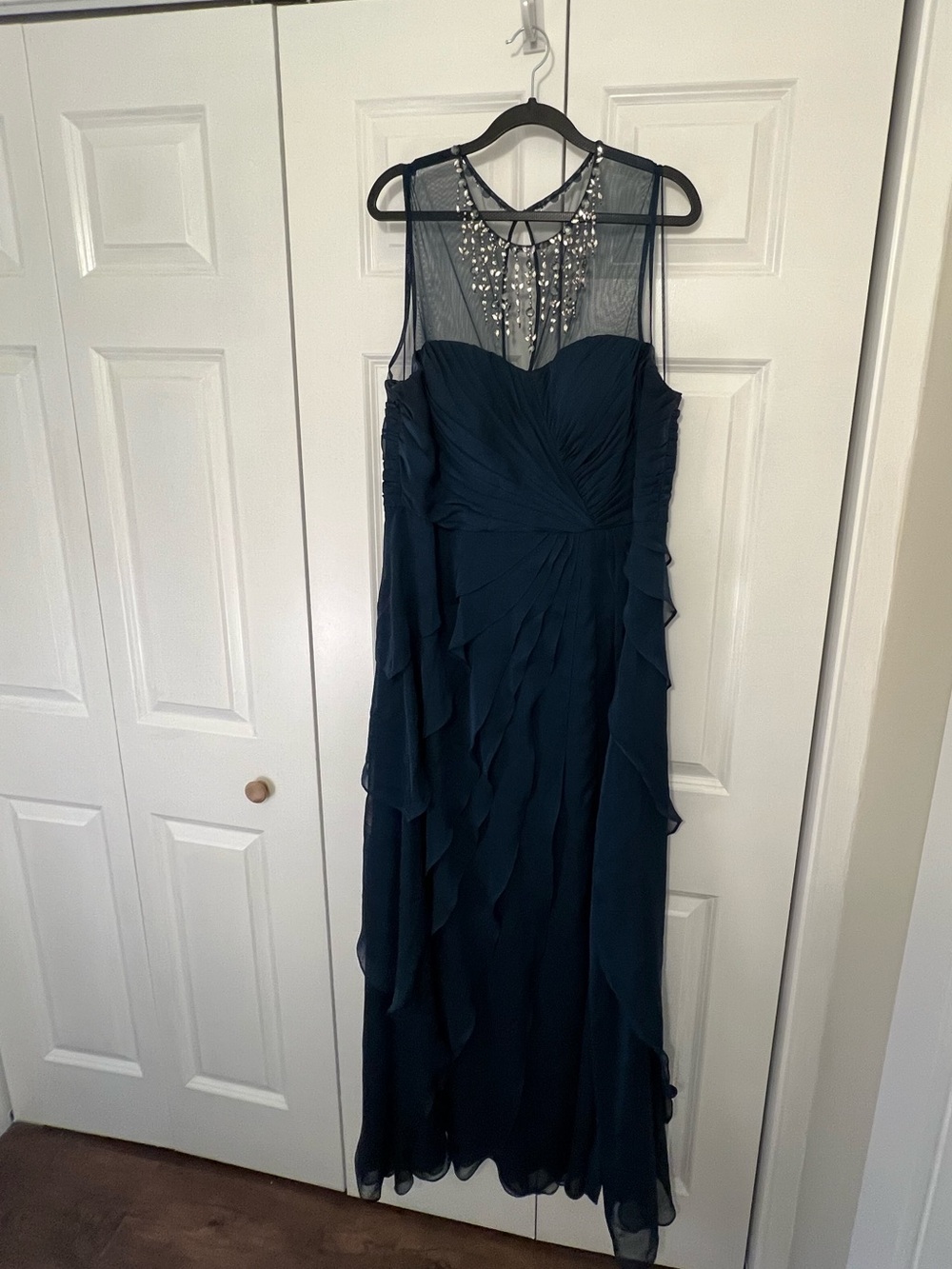 Adrianna Papell Elegant Navy Evening Dress 18